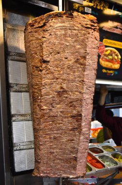 İstanbul 'da bir restoranda et bağışçısı kebap yemek Türkiye' de her zaman tercih edilir.