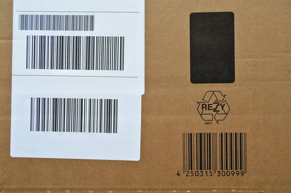 Bruin Beige Kartonnen Enveloppe Kleverige Barcodes Kan Gebruikt Worden Bedrijfscorrespondentie — Stockfoto