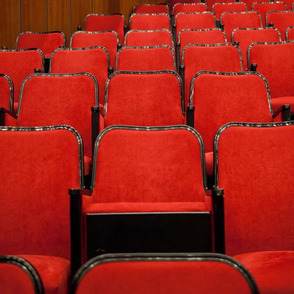 Sala Cinema Moderno Assentos Confortáveis Vazios Vermelhos Assentos Cinema Cadeira — Fotografia de Stock