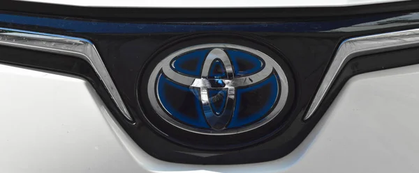 Toyota Chrome Metal Logo Luksusowy Samochód Stambule Listopada 2021 Istanbul — Zdjęcie stockowe