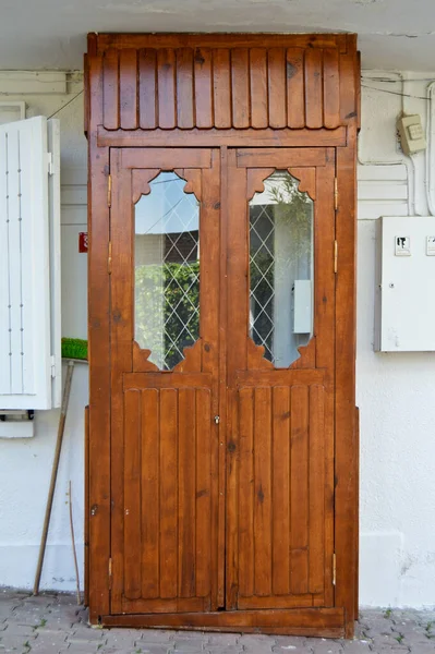 Antiguo Color Marrón Puerta Entrada Madera Casa Turquía Estambul Buyukada —  Fotos de Stock