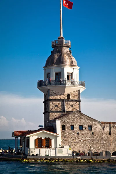 Maiden Tower Kiz Kulesi Located Small Island Middle Sea Bust — Stock Photo, Image