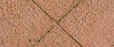 Grunge kırmızı beton duvar ve zemin dokusu arka plan. Modası geçmiş, inşaat.