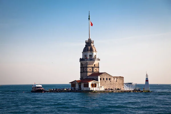 Maiden Tower Kiz Kulesi Est Situé Sur Une Petite Île — Photo