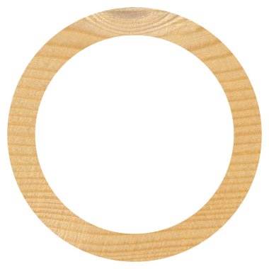 Çam ağacından kesilmiş yuvarlak ahşap çerçeve, beyaz arka planda izole edilmiş.