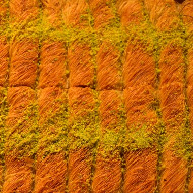 Türk tatlı burma kadayif şam fıstıklı, Türk mutfağının geleneksel harika tatlılarından biri, Türk tatlı burma kadayif