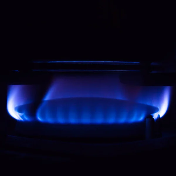 Cuisinière Gaz Brûlant Dans Cuisine Flammes Bleues Isolées Sur Fond — Photo