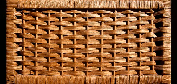 Rattan Retângulo Vime Cesta Marrom Com Ramos Tradicionais Secos Artesanais — Fotografia de Stock