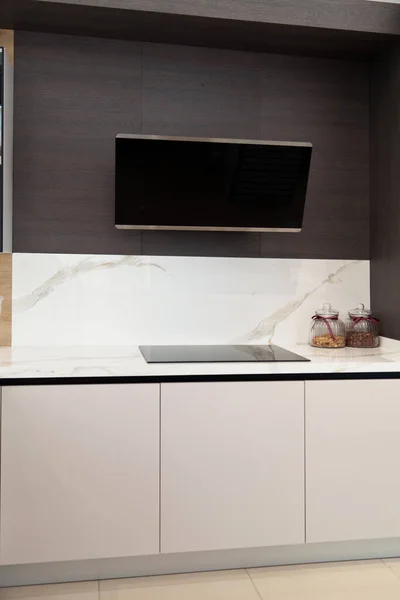 Moderno Grigio Laccato Bianco Attrezzature Mobili Cucina Legno Nero Stufa — Foto Stock