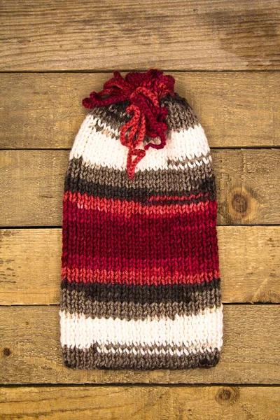 Cappello Invernale Lana Lavorato Mano Rosso Bianco Grigio Isolato Fondo — Foto Stock