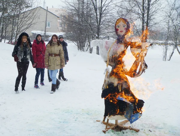 shrovetide kutlama Rusya