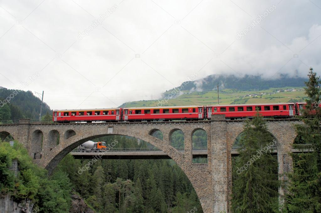 Swiss bridge and the Rhaetian Railway