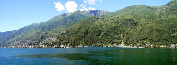 En el lago Maggiore en la Suiza italiana —  Fotos de Stock