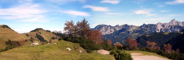 sonbaharın dağ panorama içinde tyrol, Avusturya