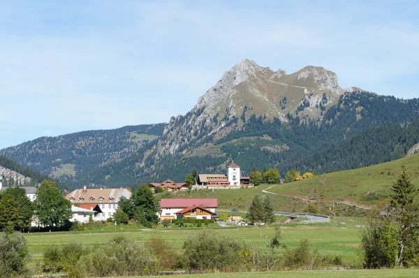 在 allgaeu 阿尔卑斯山 aggenstein — 图库照片