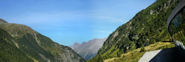 Panorama Štubajském údolí v Tyrolsku, Rakousko — Stock fotografie