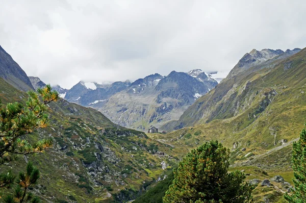 Wandern in den Tiroler Bergen — Stockfoto