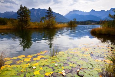 Nilüfer Alpleri'nde barmsee üzerinde