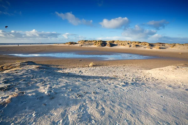 Piasek plaża w ijmuiden przez Morze Północne — Zdjęcie stockowe