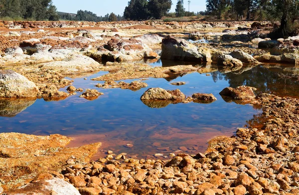 Acidic river Tinto in Niebla (Huelva) — Stock Photo, Image