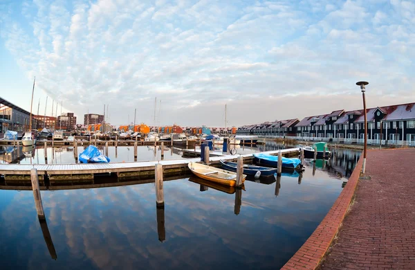 Yachts and boats at marina in morning — Stock Photo, Image