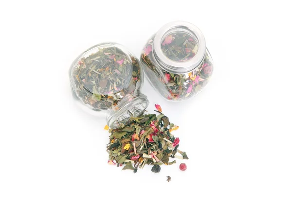 Vitt te med torr blomma i burkar — Stockfoto