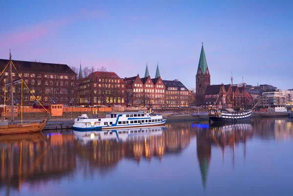 Sunset over river in Bremen city — Stock Photo, Image