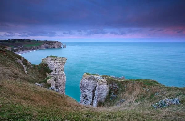 Acantilados en Francia durante el amanecer — Foto de Stock