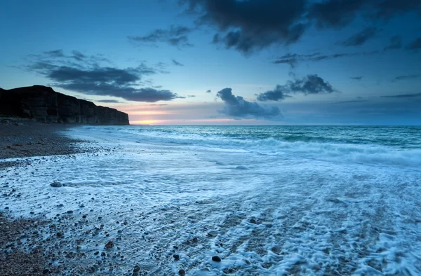 Atlantic ocean coast in dusk — Stock Photo, Image