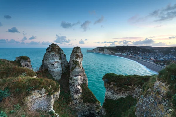 Ovanifrån på etretat på sunrise — Stockfoto