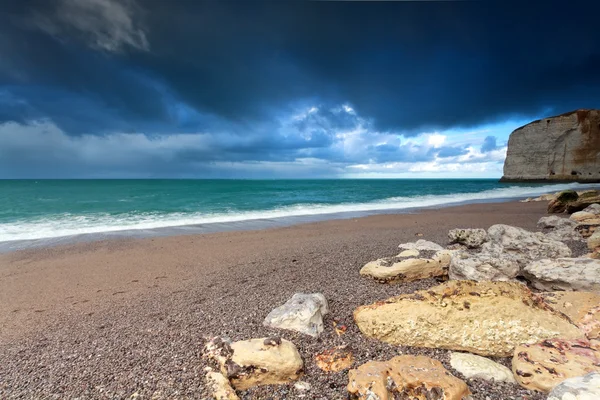 Costa rochosa na Normandia — Fotografia de Stock