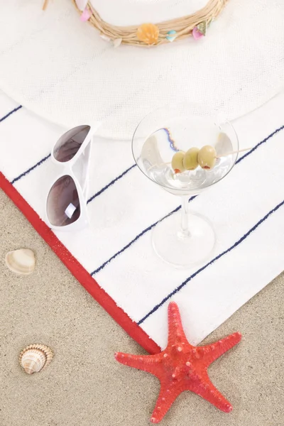 Beach items on sand for fun summer holiday — Stock Photo, Image