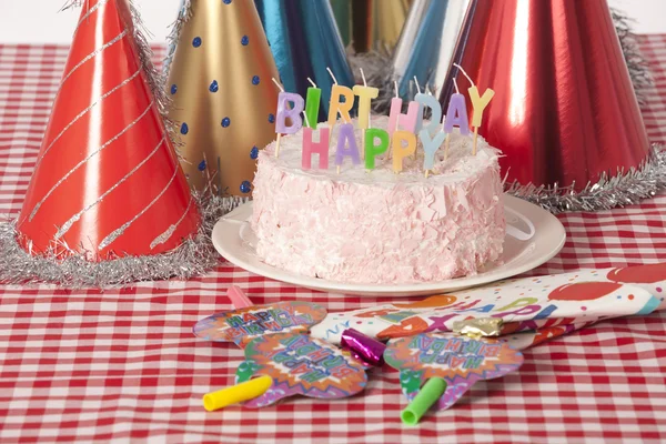 Pastel de cumpleaños feliz — Foto de Stock