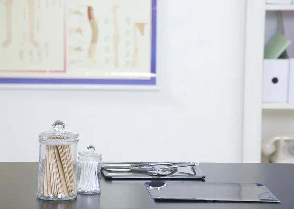 Belgeleri stetoskop Medikal ile doktor ofis büro malzemeleri — Stok fotoğraf
