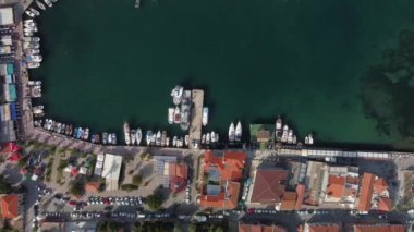 Türkiye 'nin en büyük üçüncü şehri olan Urla, İzmir' de insansız hava aracı vuruldu. hava görünümü