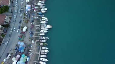  Ege Denizi yakınlarındaki küçük köy Cesmealti Urla, İzmir, Türkiye