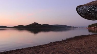 Ayvalik 'te gün batımı sakin 