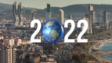 2022 yılbaşı konsepti. Modern şehir ve küresel ağ.