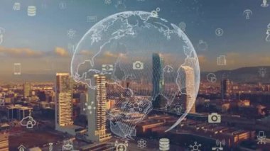 Akıllı şehir IOT interneti ICT dijital teknoloji fütüristik, otomasyon yönetimi akıllı dijital teknoloji güvenlik ve güç enerjisi sürdürülebilir metaevren şehir sanal artırılmış