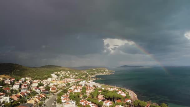 Veduta del piccolo villaggio vicino al mare Egeo Urla, Smirne, Turchia — Video Stock