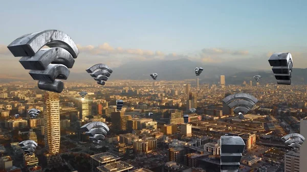 Havacılık şehri 5G ile bağlandı. Kablosuz ağ, mobil teknoloji konsepti, veri iletişimi, bulut hesaplama, yapay zeka, internet gibi şeyler. İzmir City silueti. Gelecekçi şehir