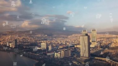 Akıllı şehirde küresel bağlantı ve internet ağı modernizasyonu. Gelecekteki 5G kablosuz dijital bağlantı ve sosyal medya ağı kavramı .