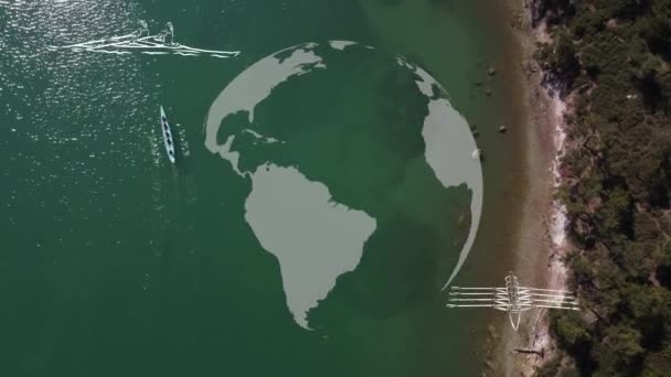 Canoa Deportiva con un equipo de cuatro personas remando en aguas tranquilas, Vista aérea. — Vídeos de Stock