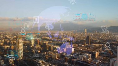 Akıllı şehirde küresel bağlantı ve internet ağı modernizasyonu. Gelecekteki 5G kablosuz dijital bağlantı ve sosyal medya ağı kavramı .