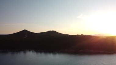 Balikesir Ayvalik ve Cunda adasının hava manzarası. Yüksek kalite 4k görüntü