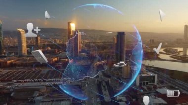 Akıllı şehir IOT interneti ICT dijital teknoloji fütüristik, otomasyon yönetimi akıllı dijital teknoloji güvenliği ve enerji enerjisi sürdürülebilir metaevren şehir sanal büyümesi. Yüksek kalite