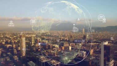 Akıllı şehir ve iletişim ağı konsepti. Dijital dönüşüm. Bazı şeylerin interneti. ICT Bilgi İletişim Teknolojisi. Yüksek kalite 4k görüntü
