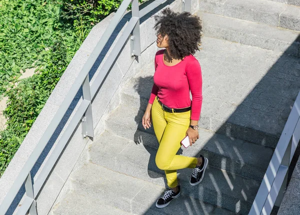 African American Woman Descends Stairs Street Very Sunny Day — Stock Photo, Image