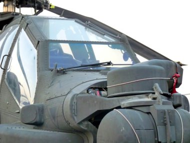 Apache askeri helikopter