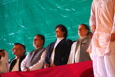 Imran khan ve siyasi liderleri
